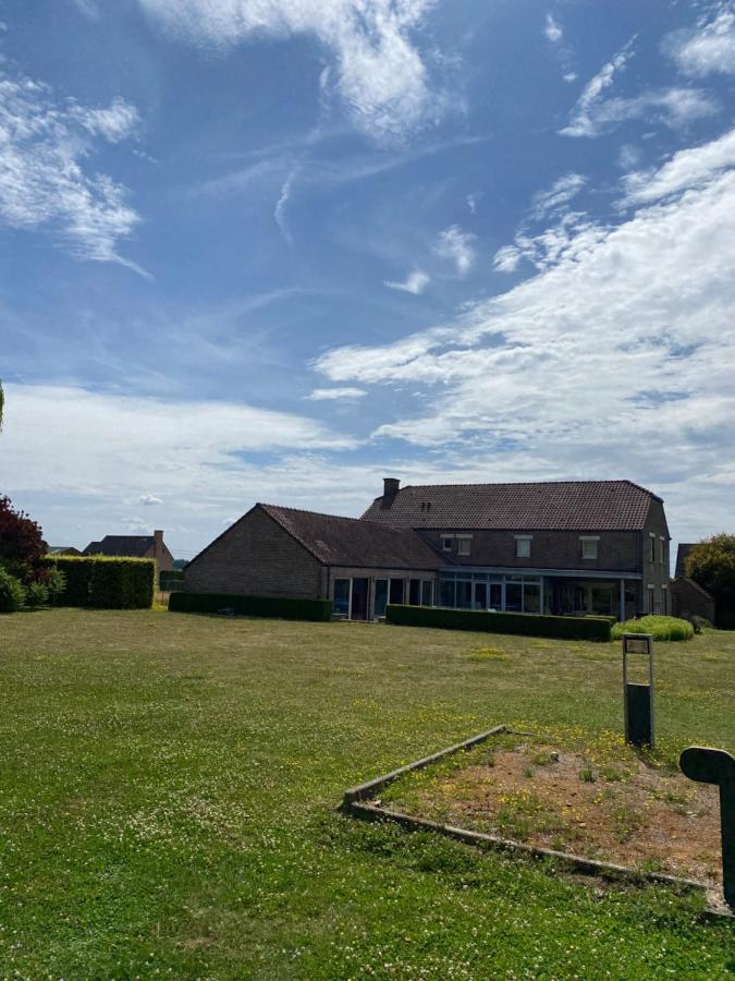 Bed and Breakfast La Clé des Champs Jodoigne Exterior foto